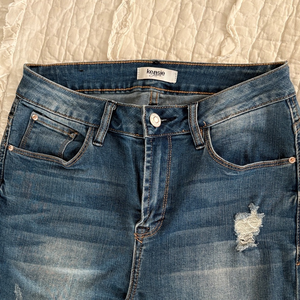Kensie Women's Distressed High Rise Blue Jeans